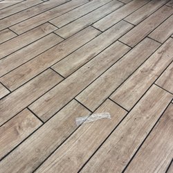 KFC - Even more trash on the floor.