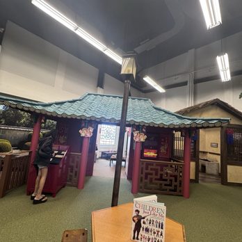 Hawaii Children's Discovery Center - Venues & Event Spaces Near Me - Honolulu, Hawaii