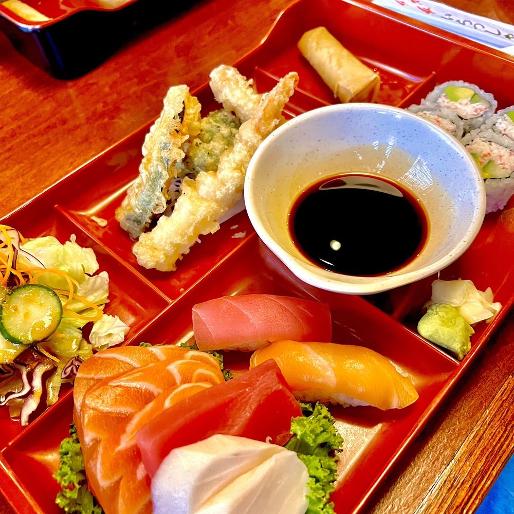 Akima House - Lunch special sashimi Bento box - Japanese Near Me - Kincardine, Ontario Akima House - Lunch special sashimi Bento box - Japanese Near Me - Kincardine, Ontario