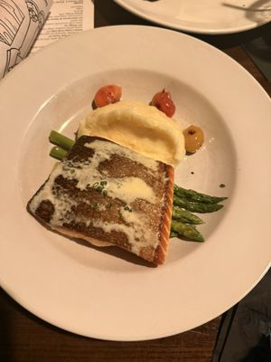 Stone's Cuisine and Cocktails by null