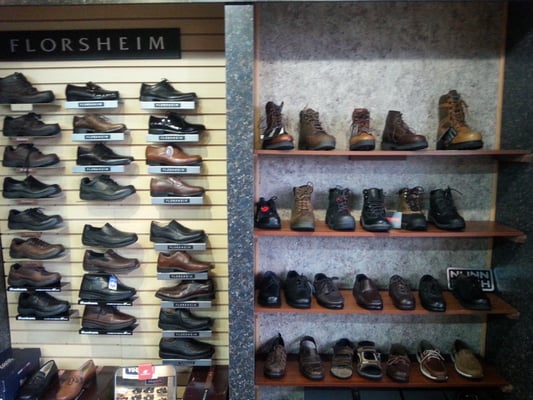 wide shoe stores near me