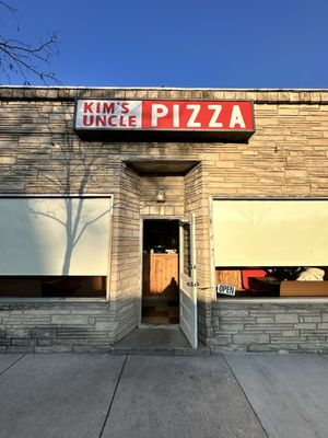 Kim's Uncle Pizza by null