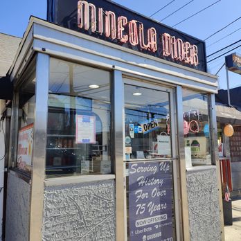 Mineola Diner - Diners Near Me - Mineola, New York