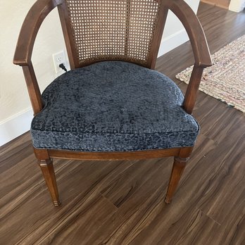 River City Upholstery - Furniture Reupholstery Near Me - Grants Pass, Oregon River City Upholstery - Furniture Reupholstery Near Me - Grants Pass, Oregon