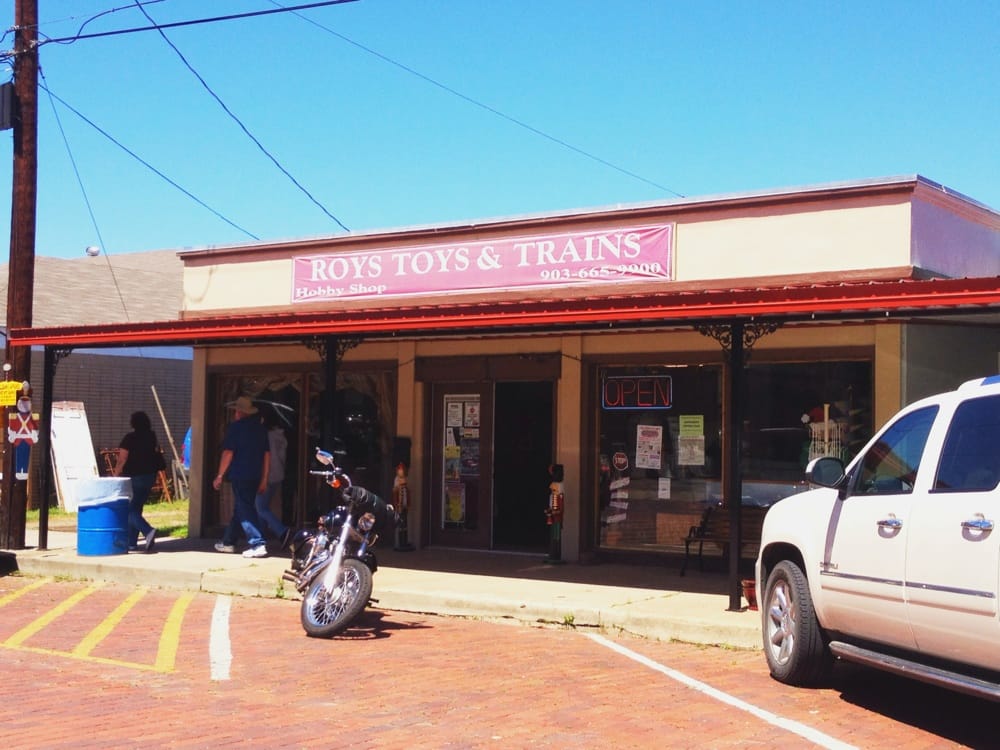 ROYS TOYS & TRAINS Updated September 2024 114 N Walnut St