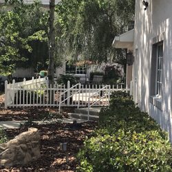 HarbourWood Care Center - Outside Courtyard
