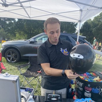 Premier Entertainment - "Brian - the balloon guy" - Performing Arts Near Me Premier Entertainment - "Brian - the balloon guy" - Performing Arts Near Me