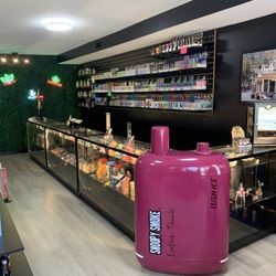 Puffz Smoke & Vape - Vapes