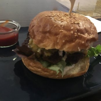 Burger 16/57 - Cheeseburger kein tomato - Burgers Near Me - Kaiserslautern, RP