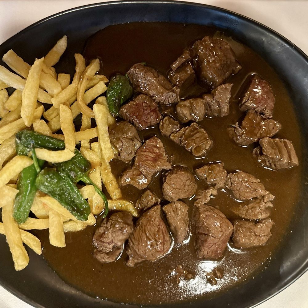 Racó de la Vila - Chopped Sirloin with Pedro Ximénez Sauce - Spanish Near Me - Barcelona, B Racó de la Vila - Chopped Sirloin with Pedro Ximénez Sauce - Spanish Near Me - Barcelona, B