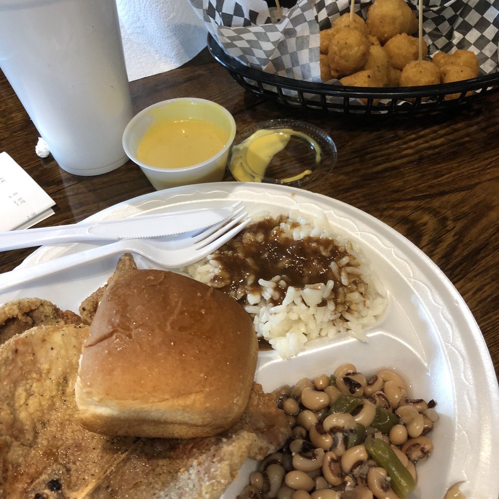 Barrys Deli - Fried pork chops special rice & gravy and field peas with a side of mushrooms - Delis Near Me - Nashville, Georgia Barrys Deli - Fried pork chops special rice & gravy and field peas with a side of mushrooms - Delis Near Me - Nashville, Georgia