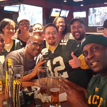 Buffalo Wild Wings - Packer backers @ Buffalo Wild Wings in Hiram Georgia - Chicken Wings Near Me - Hiram, Georgia Buffalo Wild Wings - Packer backers @ Buffalo Wild Wings in Hiram Georgia - Chicken Wings Near Me - Hiram, Georgia
