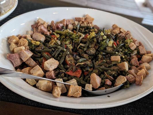 Common Ground Kauai by null