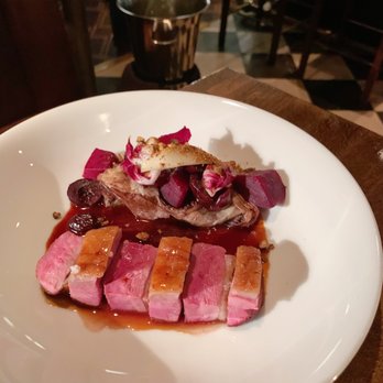 Tableau Bar Bistro - Bars Near Me - Vancouver, British Columbia