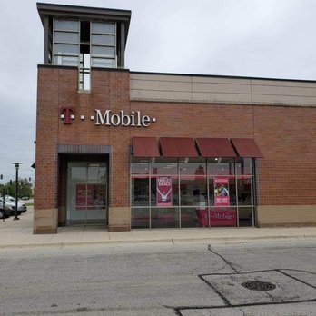 T-Mobile - Mobile Phones Near Me - Elmhurst, Illinois