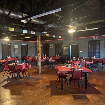 BBQ N More Robertson County Logo