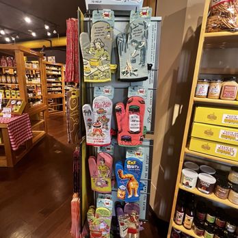National Mustard Museum - Museums Near Me - Middleton, Wisconsin National Mustard Museum - Museums Near Me - Middleton, Wisconsin