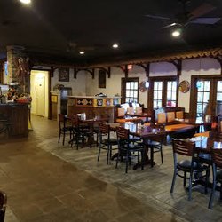 Papitos Grill
