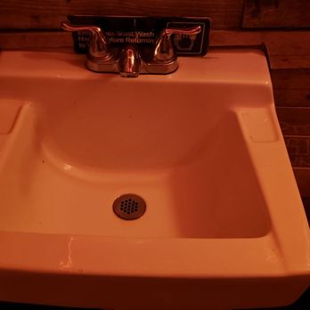 Hate Mondays Tavern - Sink - Barbeque Near Me - Miami, Florida Hate Mondays Tavern - Sink - Barbeque Near Me - Miami, Florida
