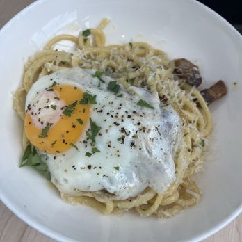 Grassa - Carbonara - Italian Near Me - Portland, Oregon