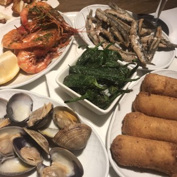 Ciutat Comtal - Tapas sampler - Tapas Bars Near Me - Barcelona, B Ciutat Comtal - Tapas sampler - Tapas Bars Near Me - Barcelona, B