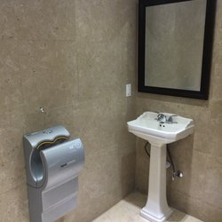 Shell - Clean bathrooms!!!