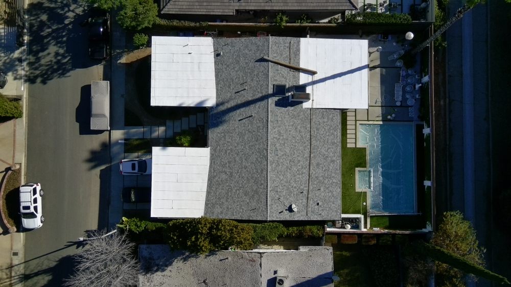 Slide of Confirmed Roofing Experts