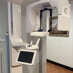 Luis Sanchez, DMD - Pano and 3D scan Xray machine