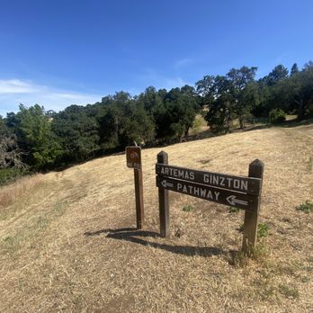 Byrne Preserve - Hiking Near Me - Los Altos Hills, California Byrne Preserve - Hiking Near Me - Los Altos Hills, California