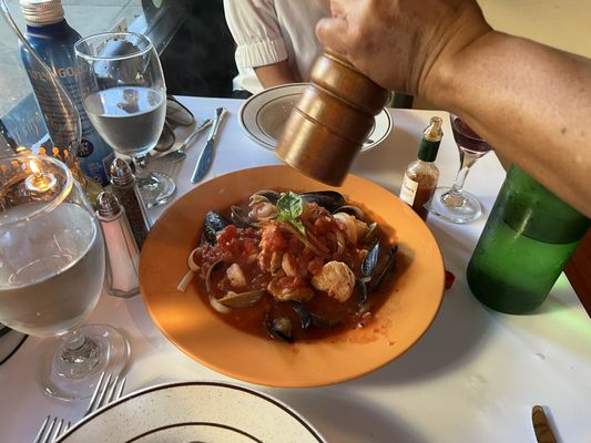 Hyde Street Seafood House & Raw Bar by null