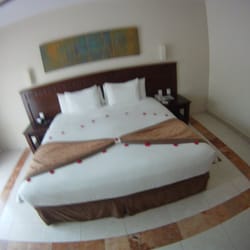 Blue Bay Grand Esmeralda