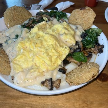 The Southern Cafe - Fried Green Tomatoes and Cheddar Grits - Southern Near Me - Roselle, Illinois