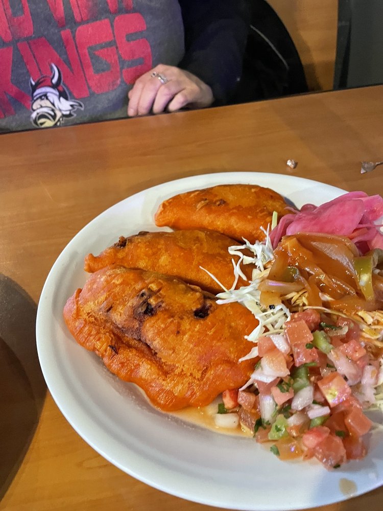 Food from El Chero Restaurant
