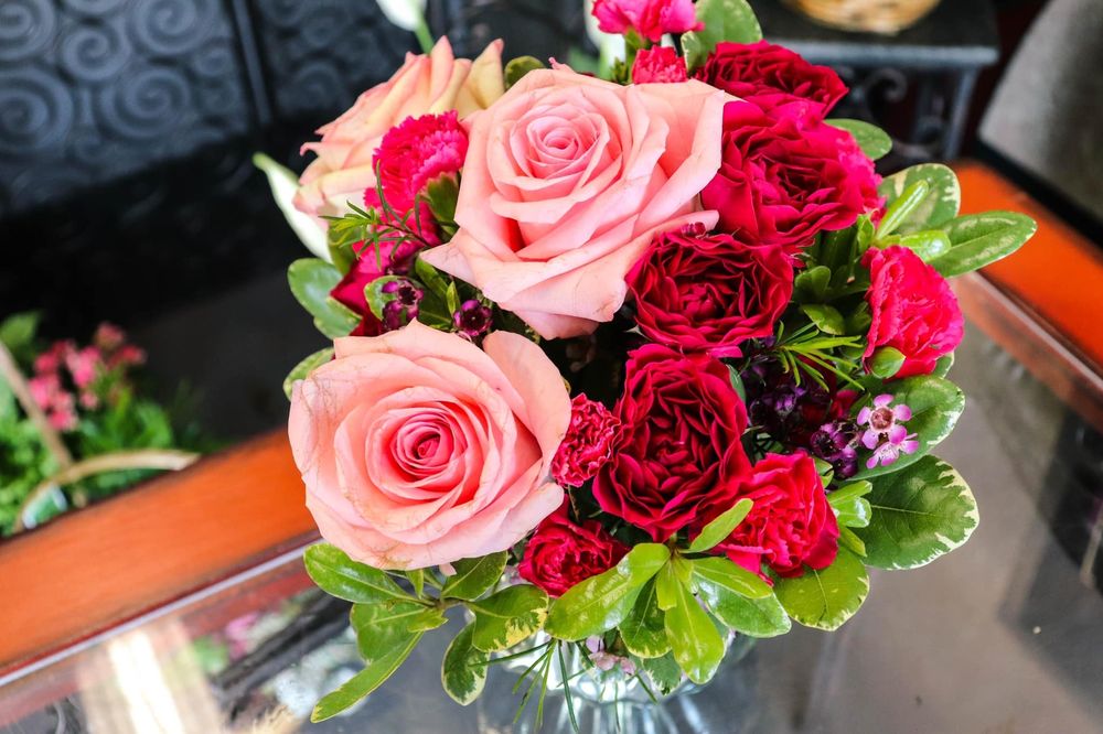 LAKESIDE FLORIST Updated May 2024 59 Photos & 29 Reviews 506 N