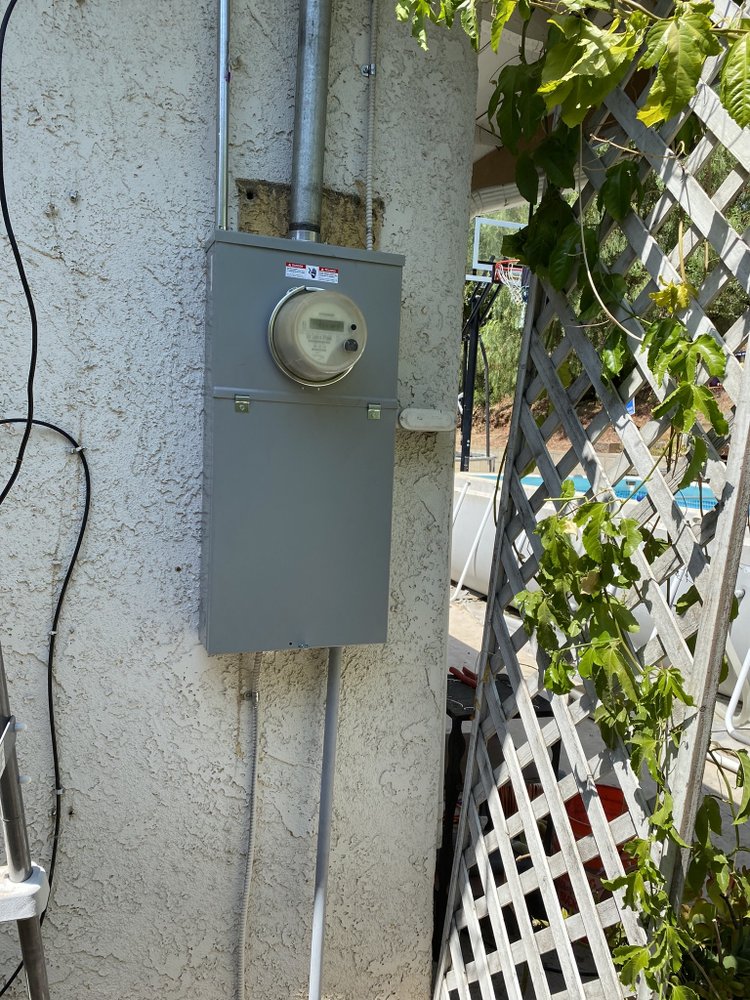 Slide of Arroyave Electric