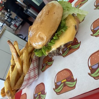 Mr Juicy - 2. Cheeseburger Combo - Burgers Near Me - San Antonio, Texas