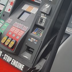 Fred Meyer Fuel Center - 6/5/2019 - It never gets old that I can fill my tank (which was on mega empty) for $16.
