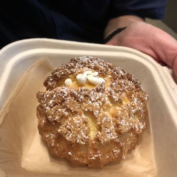 AlimamaTea - Yuzu Cream Puff - Desserts Near Me - New York, New York AlimamaTea - Yuzu Cream Puff - Desserts Near Me - New York, New York