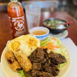 Saigon City - Grilled Beef W/rolls