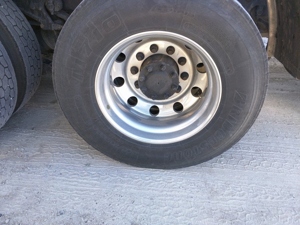 SPIT SHINE AUTO DETAILING Updated October 2024 2117 Garvin Hts Rd