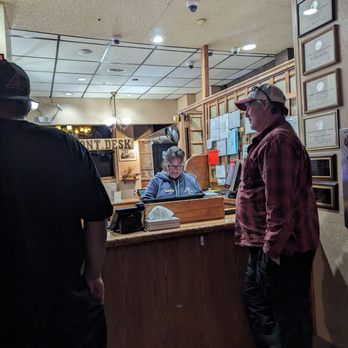 Hotel Nevada & Gambling Hall - Long wait at check in - Hotels Near Me - Ely, Nevada