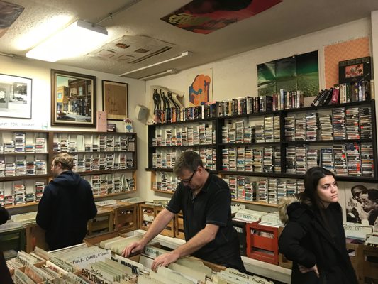 Val's Halla Records by null