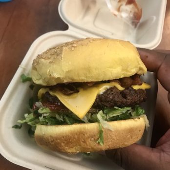 Becks Prime - Cheeseburger Becks prime Kirby- so good - Burgers Near Me - Houston, Texas