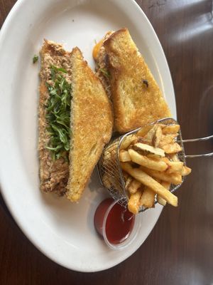 Assemble Kitchen by null