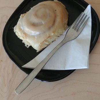 Florin Coffee - Locally-baked cinnamon roll - Coffee & Tea Near Me - Columbus, Ohio