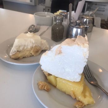 Jongewaard's Bake n Broil - Lemon meringue pie (5 stars!) and banana cream pie. - American Near Me - Long Beach, California
