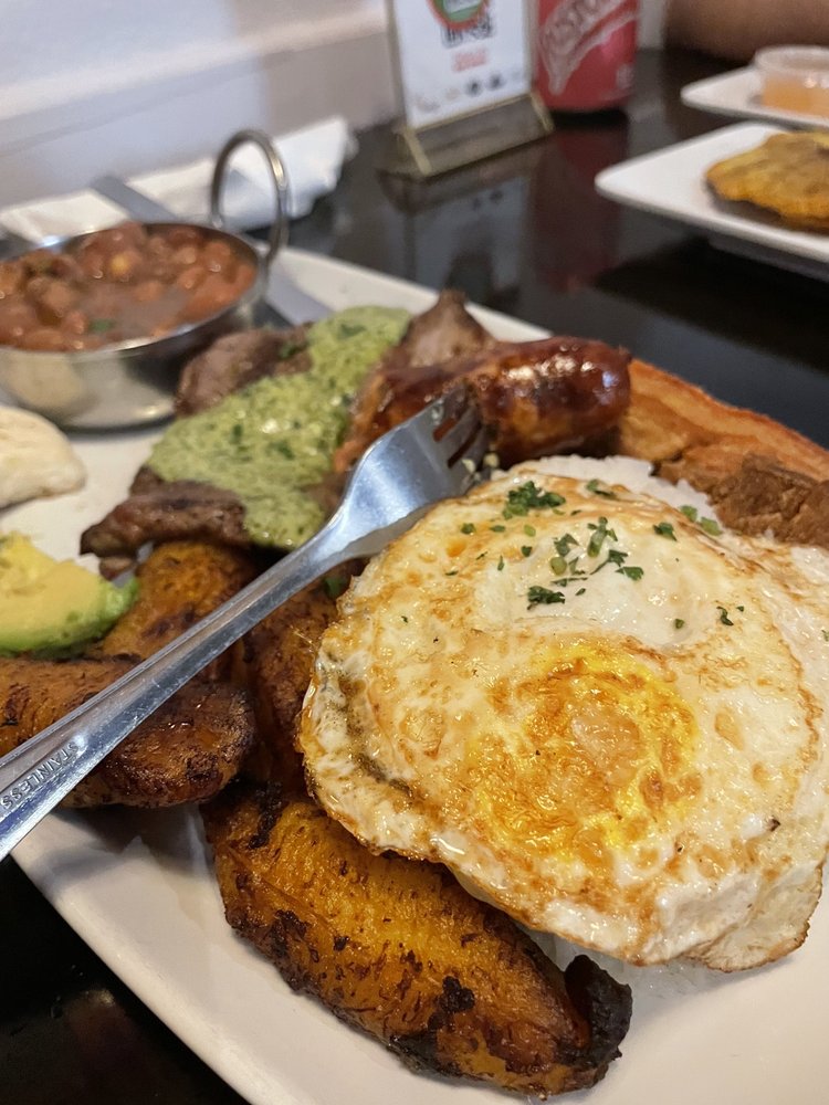 Cali Aji Latin Kitchen and Bakery