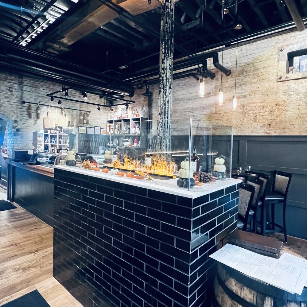The Copper Shark - Inside - Cocktail Bars Near Me - Baltimore, Maryland