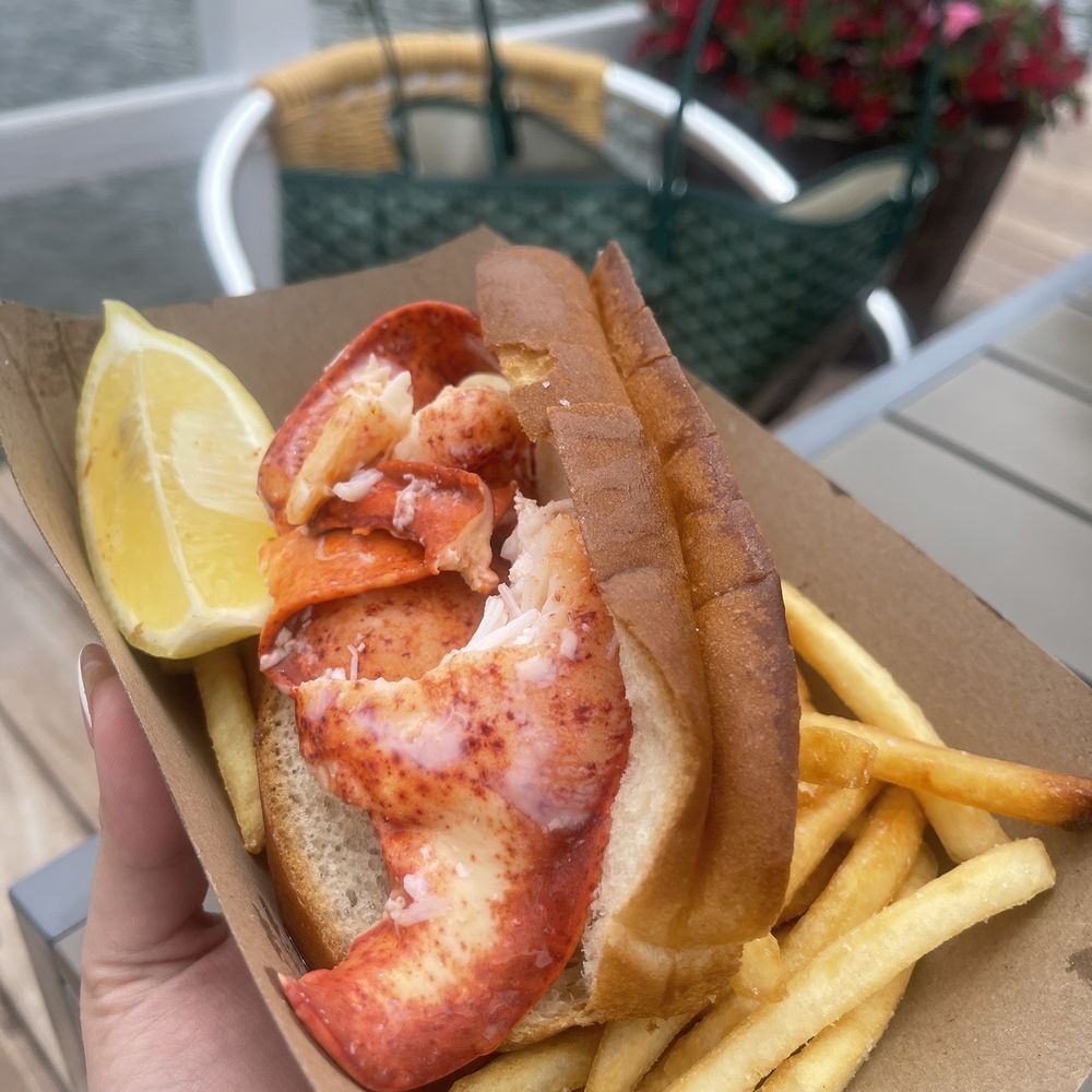 Butler's Flat - Seafood Near Me - Port Washington, New York