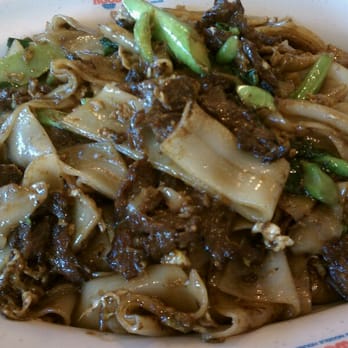 Noodle World - Beef pad see ew - Chinese Near Me - Alhambra, California